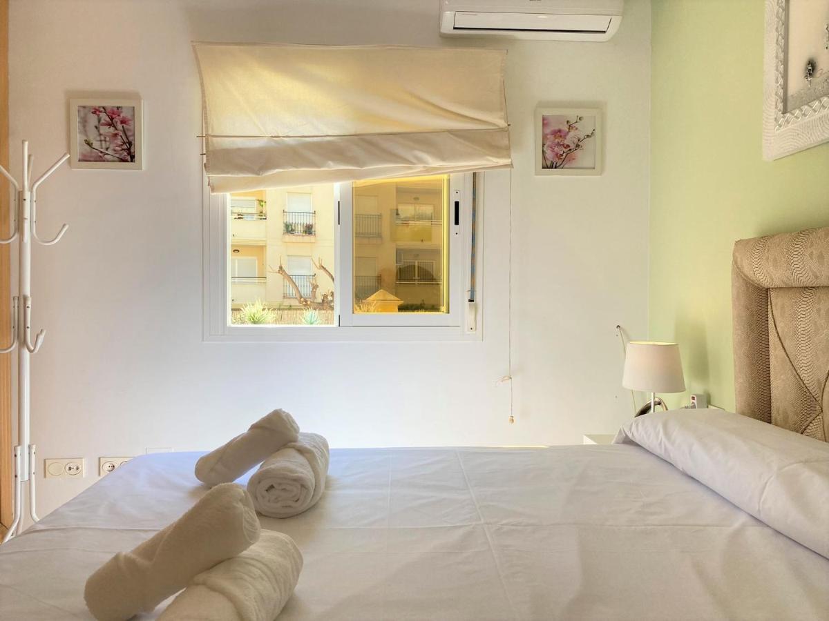 Triton Apartments Casasol 内尔哈 外观 照片
